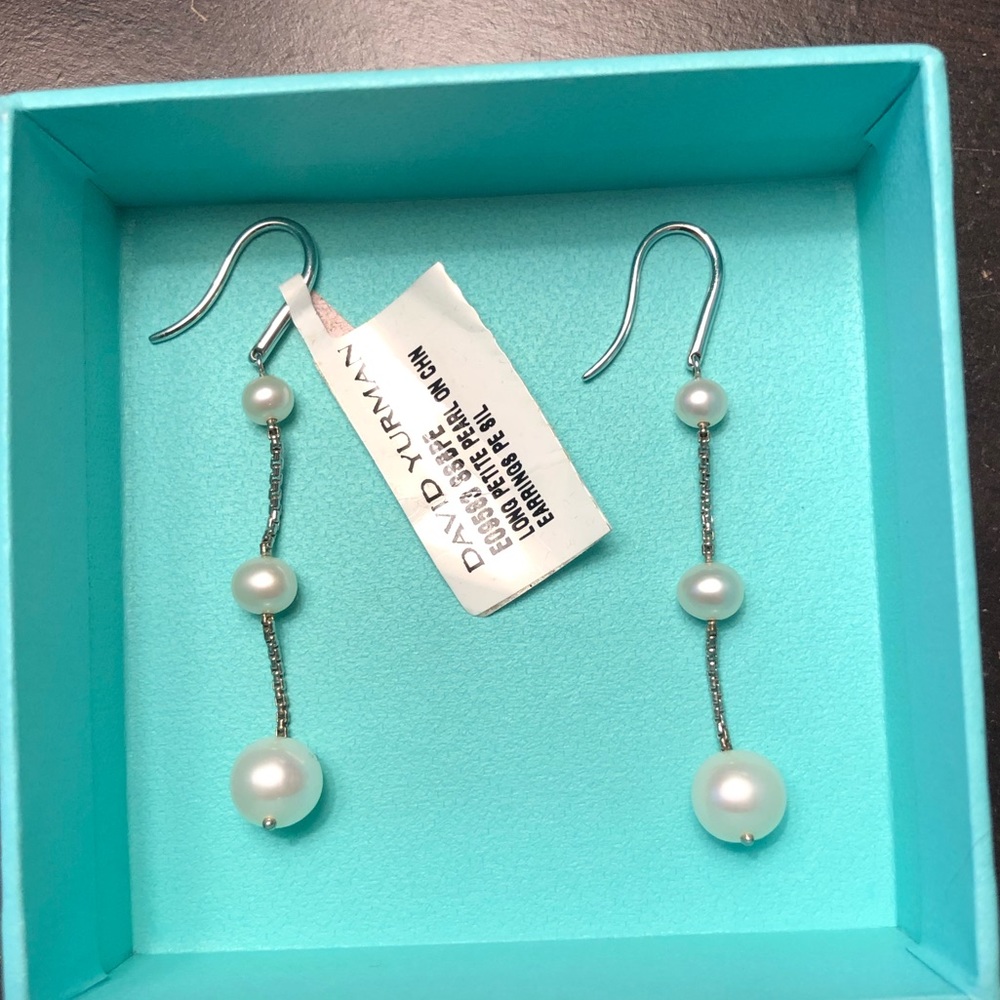 New David Yurman pearl silver chain earrings